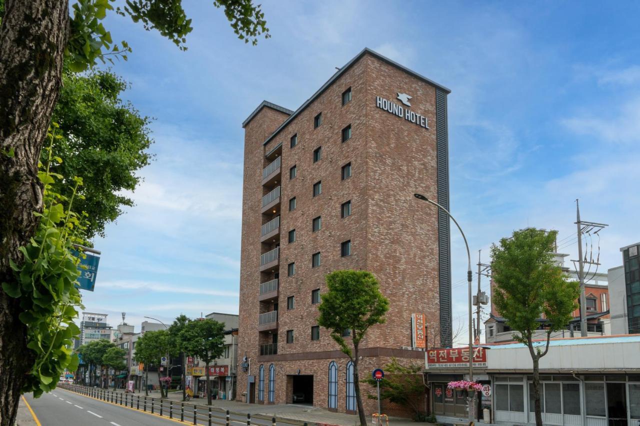 Jecheon Hound Hotel Chechon ภายนอก รูปภาพ