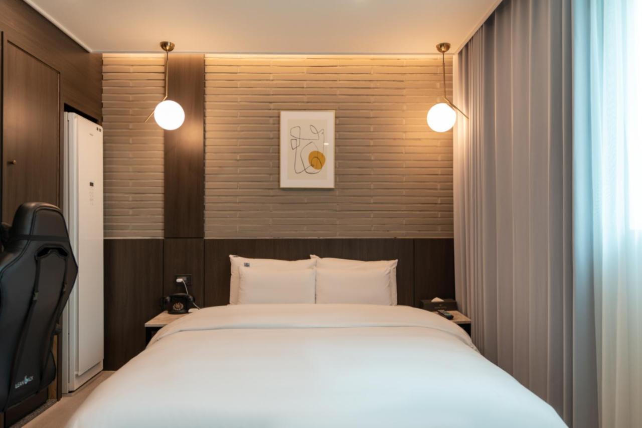 Jecheon Hound Hotel Chechon ภายนอก รูปภาพ