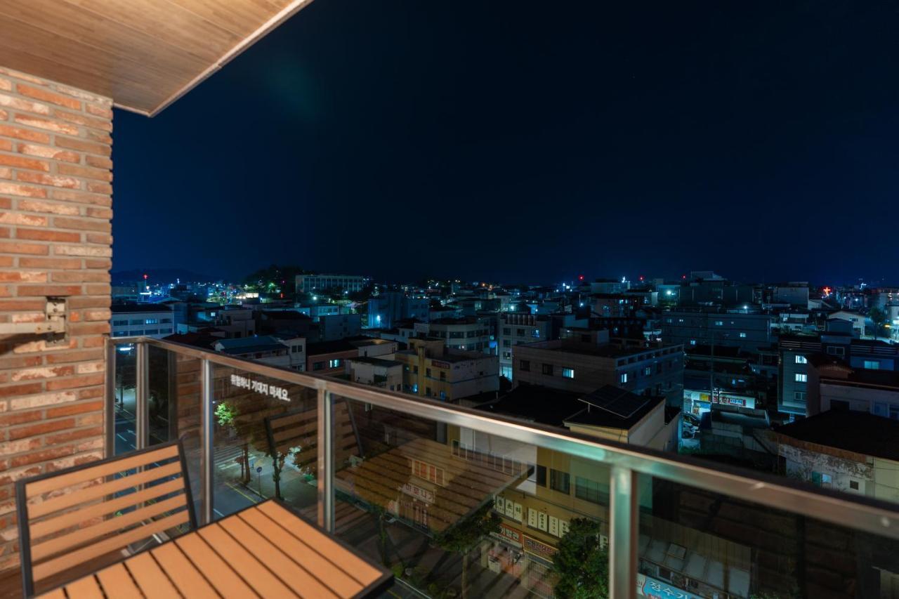 Jecheon Hound Hotel Chechon ภายนอก รูปภาพ