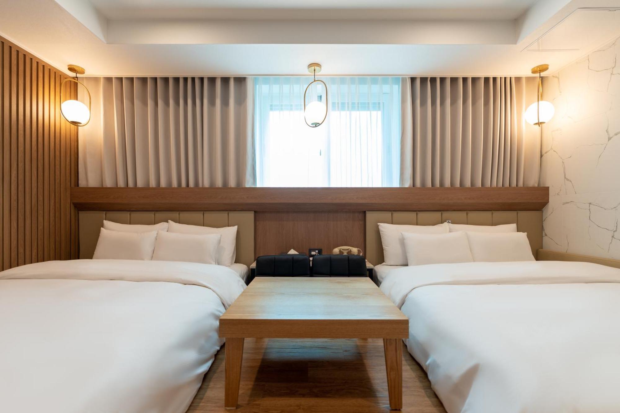 Jecheon Hound Hotel Chechon ภายนอก รูปภาพ