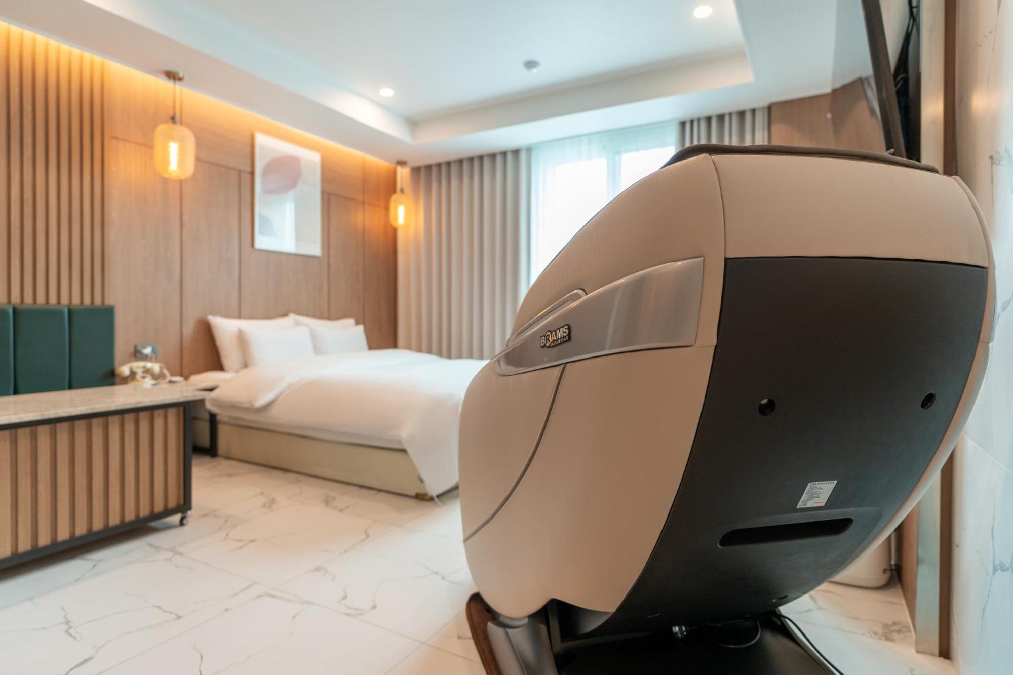 Jecheon Hound Hotel Chechon ภายนอก รูปภาพ